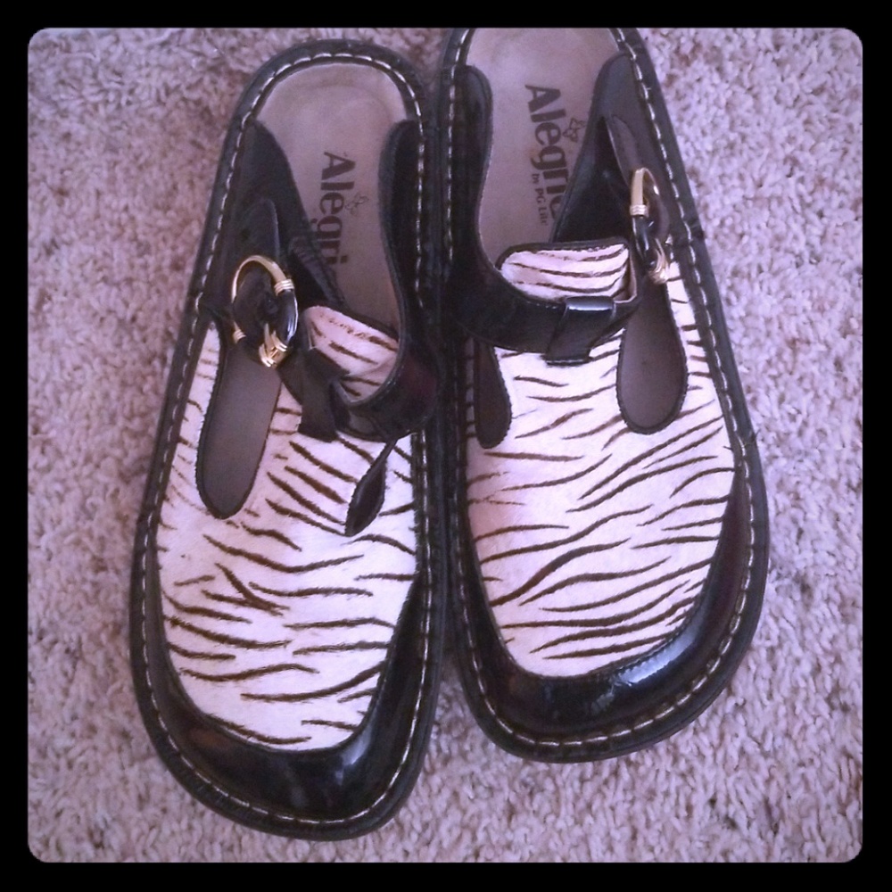 Algeria nurse shoes